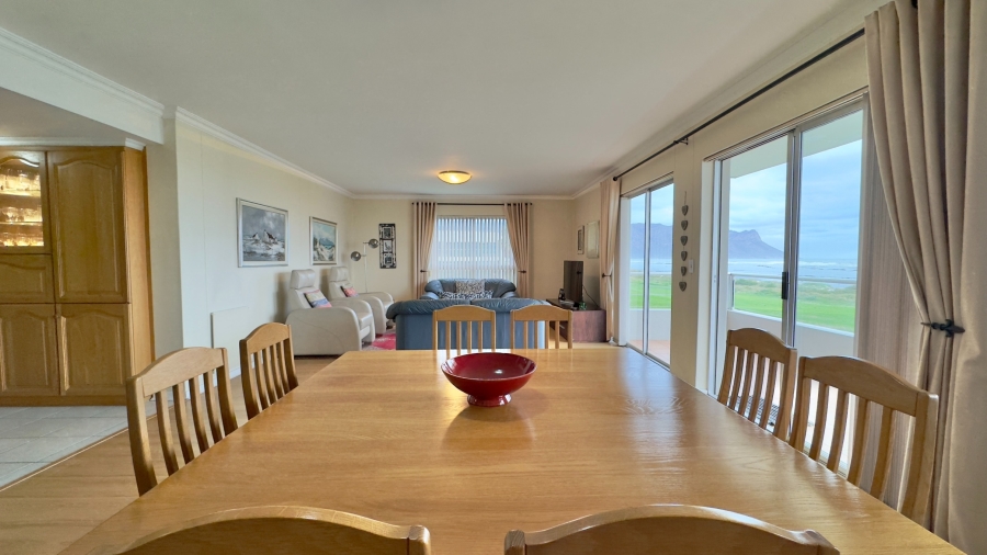 4 Bedroom Property for Sale in Greenways Golf Estate Western Cape